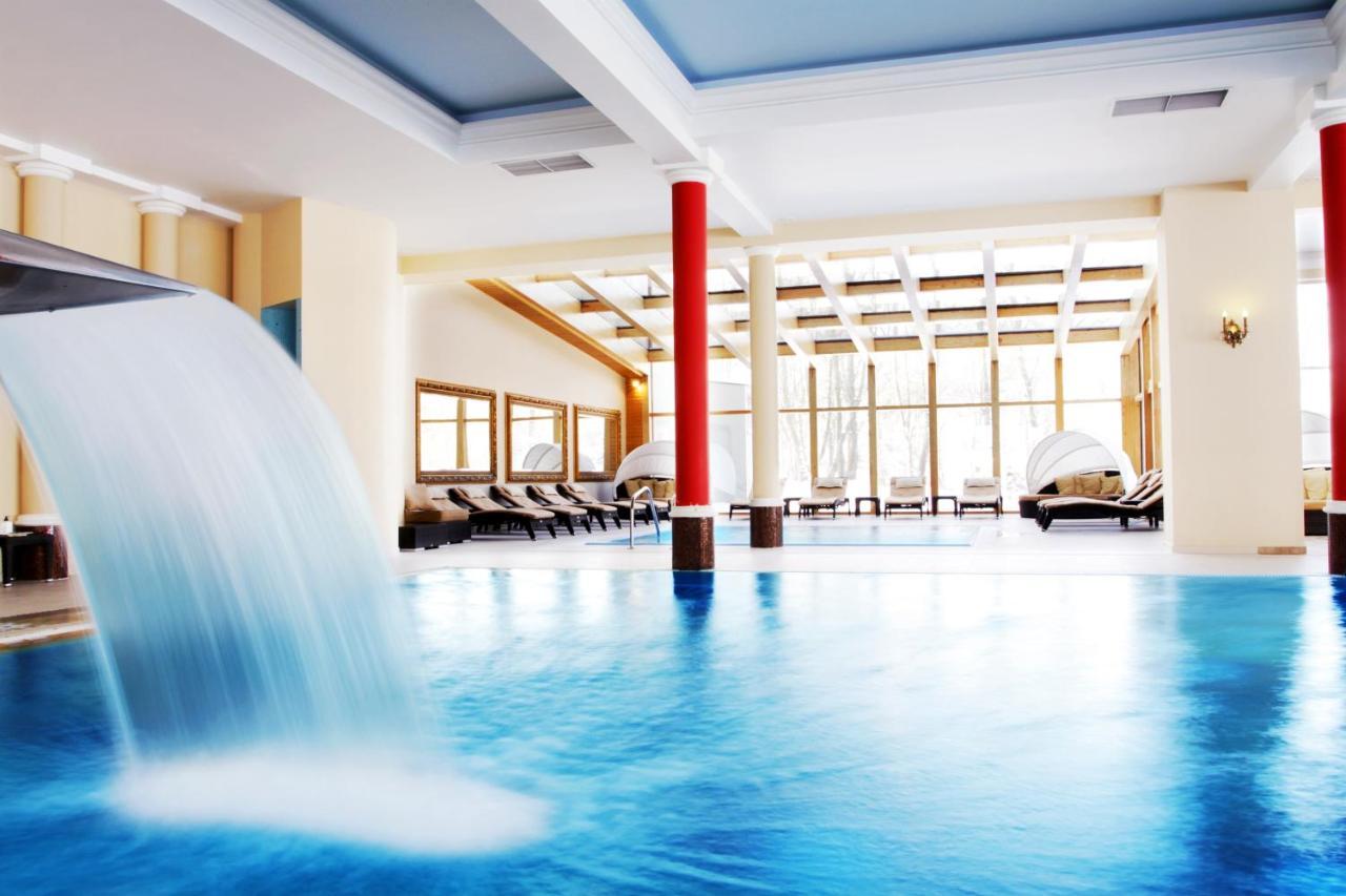 Palac Zelechow Spa & Wellness ภายนอก รูปภาพ