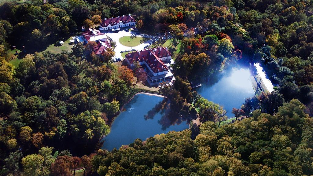 Palac Zelechow Spa & Wellness ภายนอก รูปภาพ