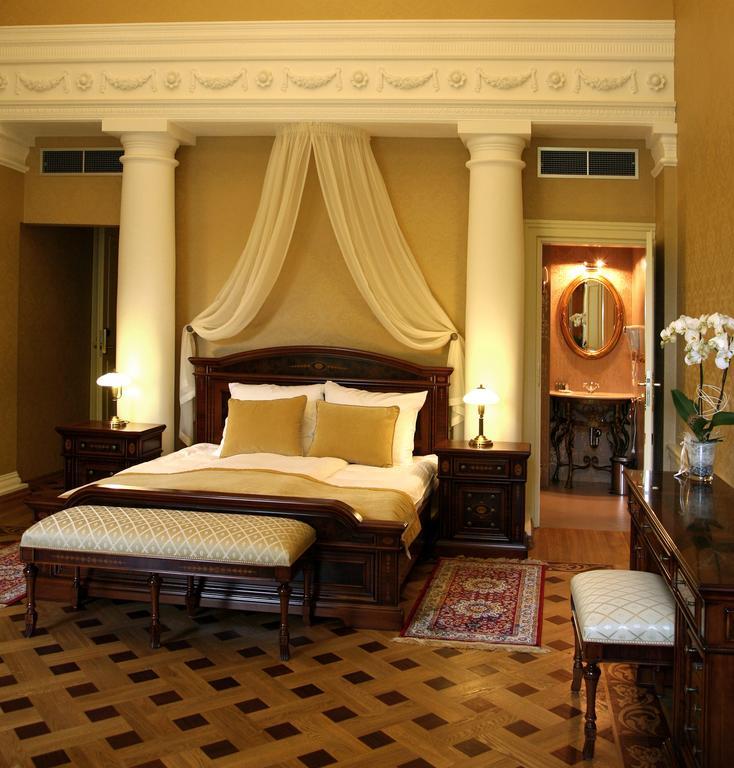 Palac Zelechow Spa & Wellness ภายนอก รูปภาพ